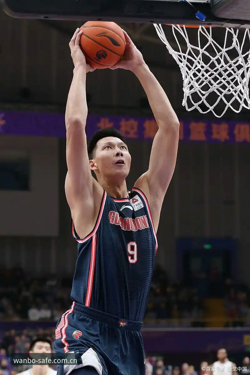 资深体育管理者的艰难抉择：从拉比奥转会风波看万博投注平台的赛事决策智慧